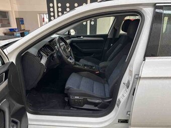 Volkswagen Passat GTE TSI 160kw PHEV/matrix/kamera/masáž - 5