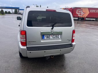 Dodge Nitro 2010 - 5
