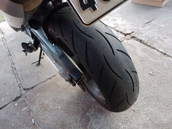 Honda Hornet 900 - 5