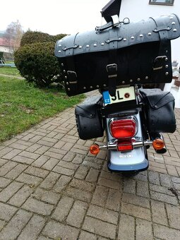 Suzuki VL1500 Intruder - 5