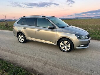 ► ŠKODA FABIA 1.2TSI 81KW 6RS PANORAMA-LED-KAMERA-TAŽNÉ - 5