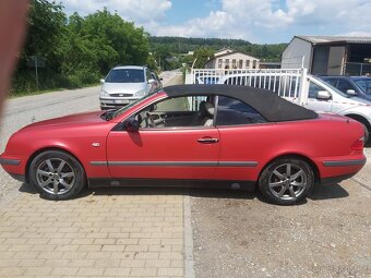 Mercedes-Benz CLK 320i - 5