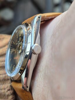 Tudor "Red Ranger " ref. 9050 - 5