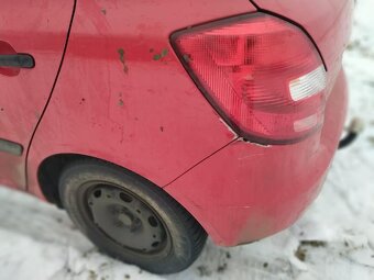 Prodej/ Bouraná Škoda Fabia - 5