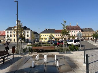 Prodej atraktivního činžovního domu na náměstí v České Skali - 5