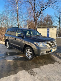 Toyota land cruiser 200 4,5d, 210kw - 5