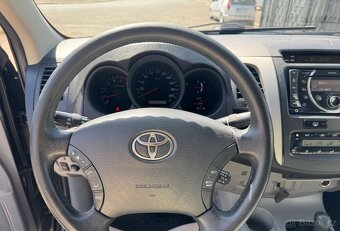 Toyota Hilux 3.0D4D Double Cab Sol 4x4 Aut. 126kw - 5