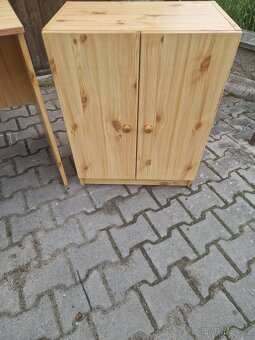 Masiv do dětského pokoje - jako nové - 5