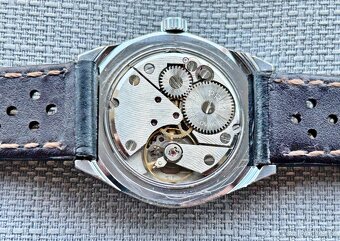 Československé mechanické vintage retro hodinky PRIM Malé Te - 5