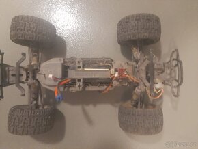 Auto na dálkové ovládání - 5