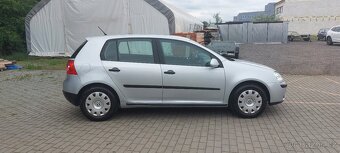 Volkswagen Golf 5 benzin 1,4 pouze 112 000 KM. - 5