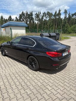 BMW 530 D  XDRIVE-3,0d/195kW - 5