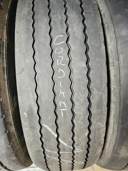 Nákladní vodící pneu 295/80R22,5 - 5
