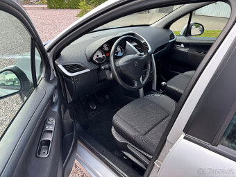 Peugeot 207 1,4i 8V,původ CZ,servis,CEBIA, - 5