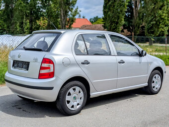 Škoda Fabia 1.4i po prvním majiteli najeto 19 000km stav nov - 5
