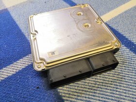 Řídící jednotka motoru Škoda VW - 5