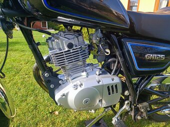 Suzuki GN 125 - 5