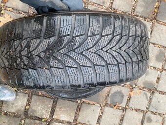 205/55/17 zimní - 5