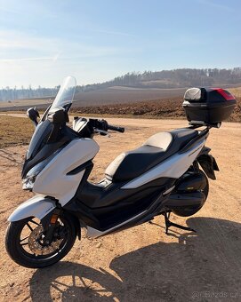 Honda Forza 125ccm - 5