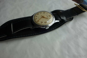 Krásné zachovalé,staré funkční, mech. hodinky Kirovskije - 5