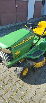 Zahradní traktor JOHN DEERE LT 166 - 5