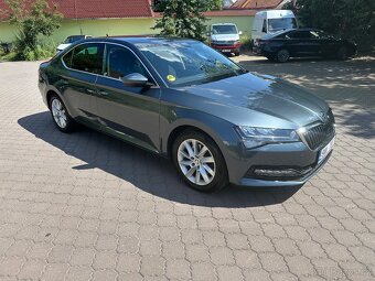 PRONÁJEM VOZIDLA SKODA SUPERB 2.0 TDi, DSG, R.V.2020. NA TAX - 5