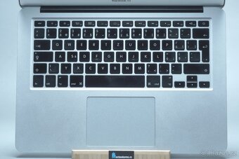 ZÁRUKA/Macbook Air 13.3"/I5 1.3GHZ/4GB RAM/256GB SSD/CZ/BAT - 5