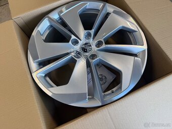 Alu kola 5x112 r18 Škoda Octavia 4 originál - 5