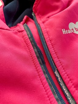 Tmavě růžová softshellová dívčí bunda s fleesem vel. 98 - 5