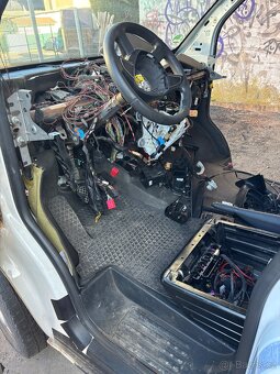 Prodám Volkswagen T6 - 5