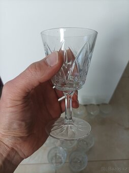 Prodám broušenou karafu na whisky a jiný alkohol a skleničky - 5