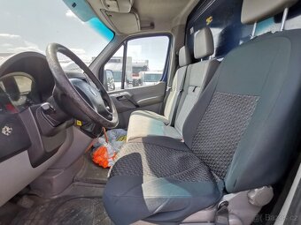 VW Crafter 2.5TDI/100kw skříň 4,9m - 5