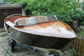 Motorový člun Boesch 510 - 5