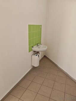 Pronájem nebytového prostoru v centru Liberce - 5