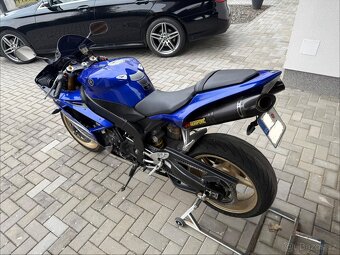 Yamaha YZF-R1 - 5