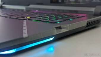 Špičkový herní notebook ASUS ROG Strix SCAR 17, i9, RTX3060 - 5