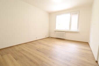 Pronájem pěkného bytu 1+1, 35 m2, Hradec Králové – ul. Formá - 5