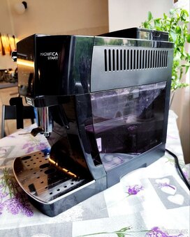 kávovar Delonghi Magnifica Start - 5