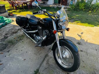 HONDA VT1100 C2 Shadow SABRE model 2005 - 5
