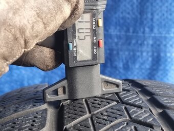 Zimní pneu Pirelli RunFlat 225 55 17 - 5