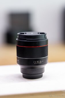 Samyang AF 85mm f/1.4 pro Canon RF - 5