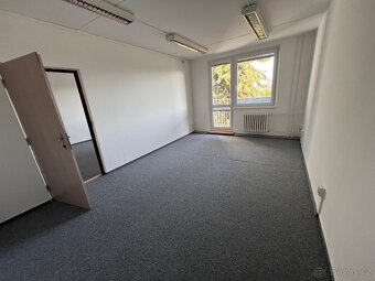 Pronájem 2 zrekonstruovaných kanceláří 49,5 a 19,5 m2 - 5