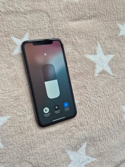 iPhone 11 128gb stav baterie 94% - 5