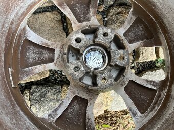 4x litá kola 5x114 R16, letní pneu - 5