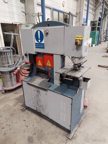 Děrovací stroj DURMA IW 55 - 5