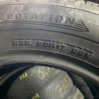 Zimní pneu 235/55 R17 99V Dunlop 5,5mm - 5