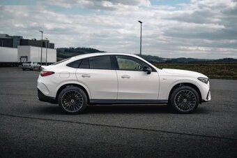 Mercedes-Benz GLC, 300 de kupé AMG Premium - 5