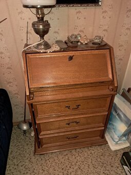 Komoda, skříňky, sekretář - 5