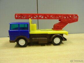 nakladne auto Ites na zotrvacnik / autodrahu - 5