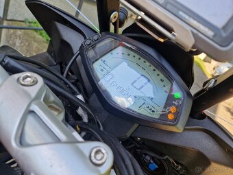 Aprilia Caponord 1200 - 5